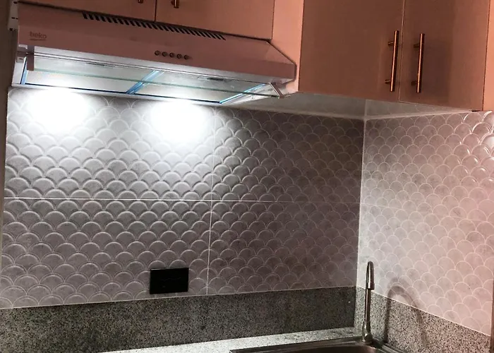 아파트호텔 Near Cebu Mactan Airport Plumera With Elevator Or Lift